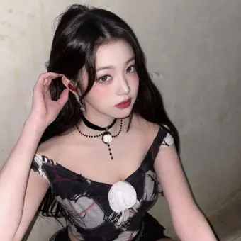 FleshySaiga4066의 장원영