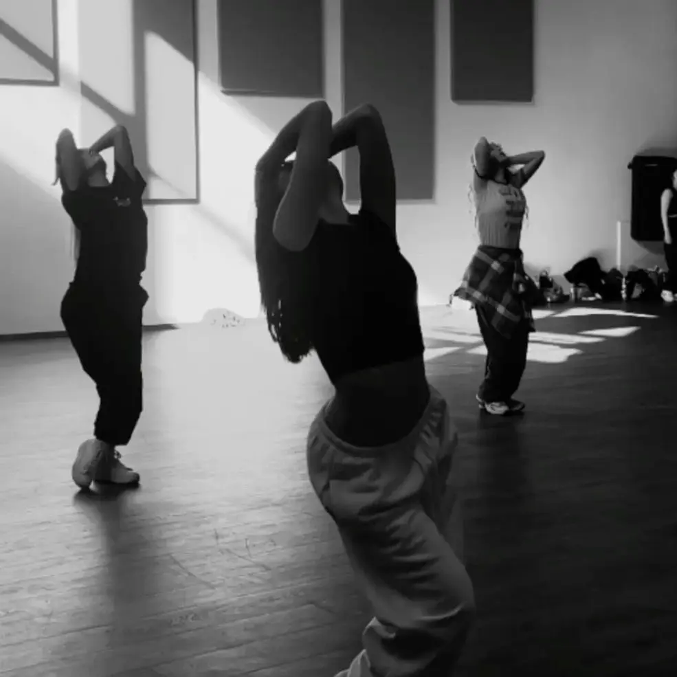 ShyKnob2249의 Center Stage Rivalry