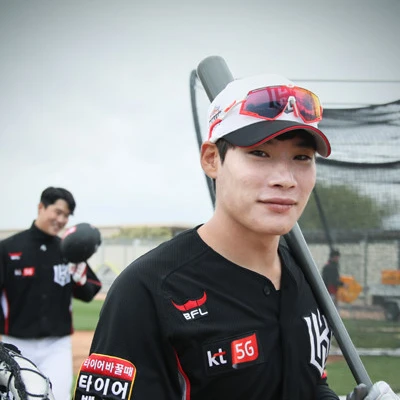 송민섭