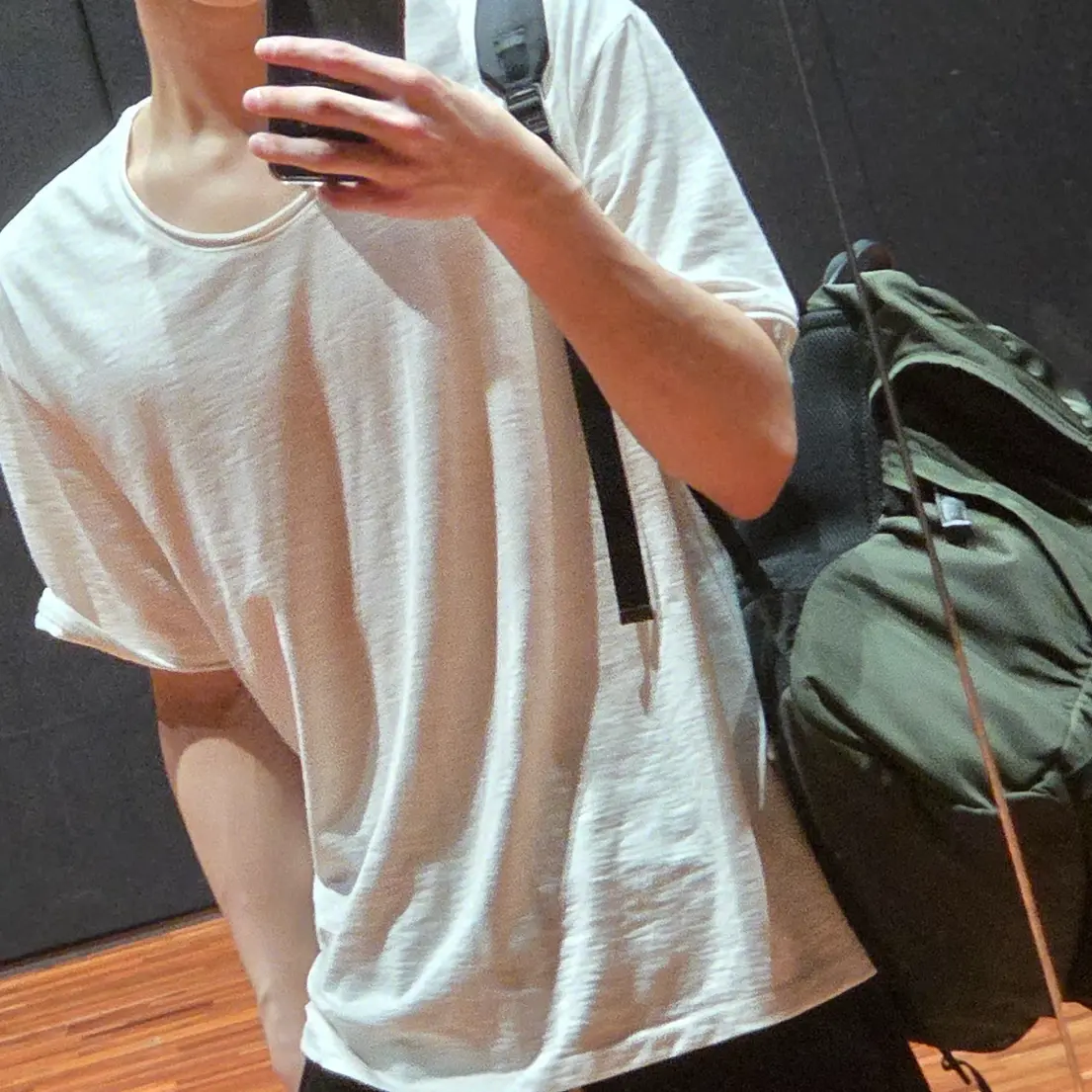 ee.jw의 ジ