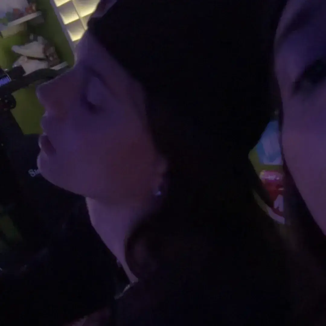 LooseVale6705의 Elara