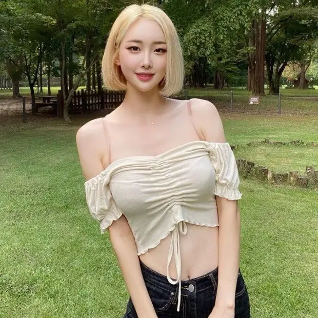 CostlyPlay3124의 서현숙