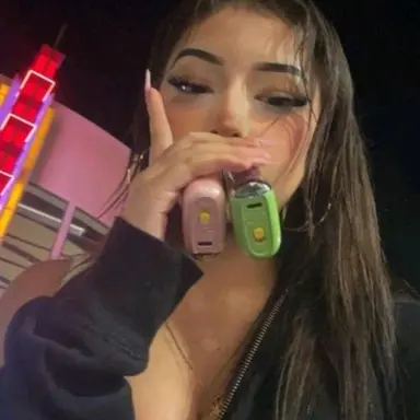 Profile image of Izzy