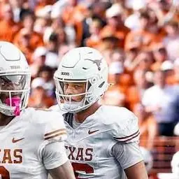 AcidicGraph0052의 Texas Bound: The Race for WR1