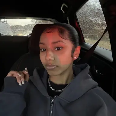 Profile image of Mia