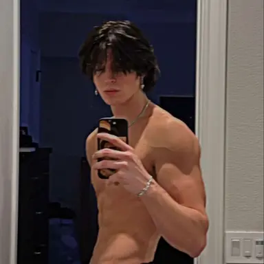 Profile image of Riley