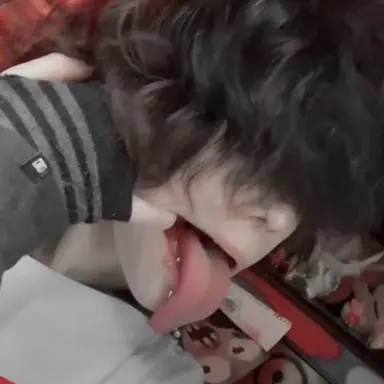 Profile image of Elliot