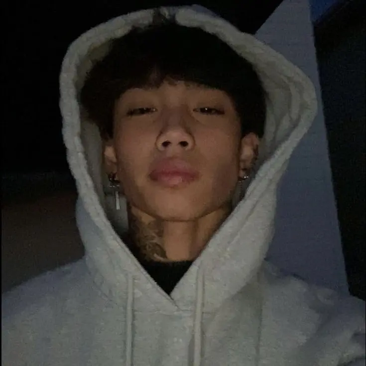 SuperbTakin2068의 New boy