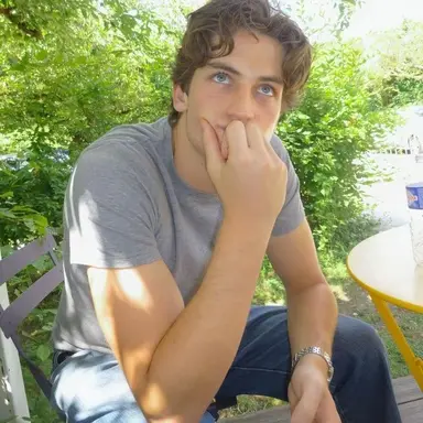 Profile image of Damon