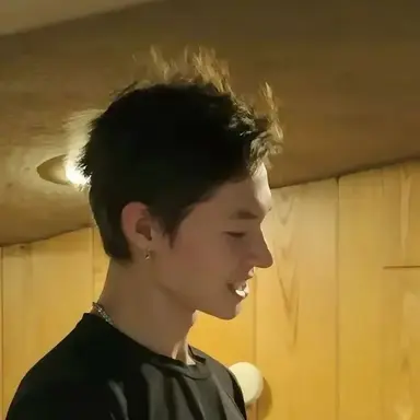 Profile image of Julian Vance