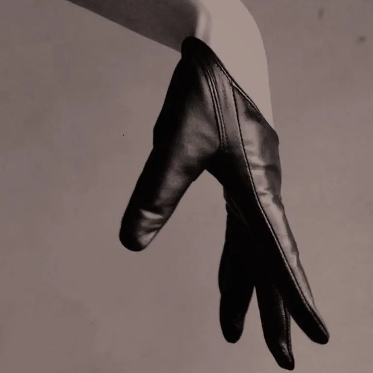 aru__mcn의 執事と危ない関係