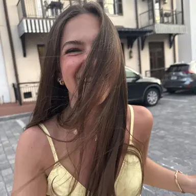 Profile image of Liz