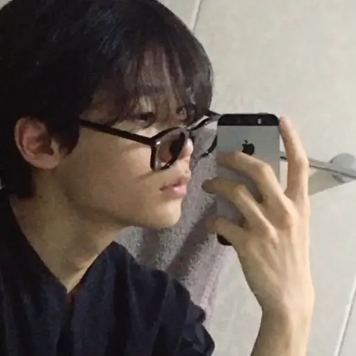 AG120928의 백시우