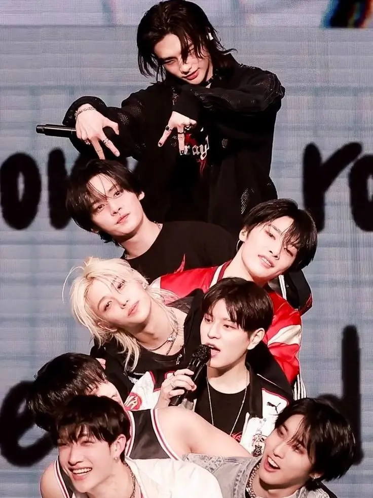 Emeraldcryv의 Stray kids- power