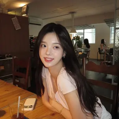 Profile image of Mina Lim
