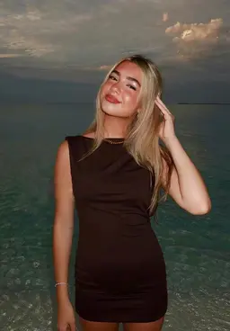 Profile image of Embriegh courtlyn