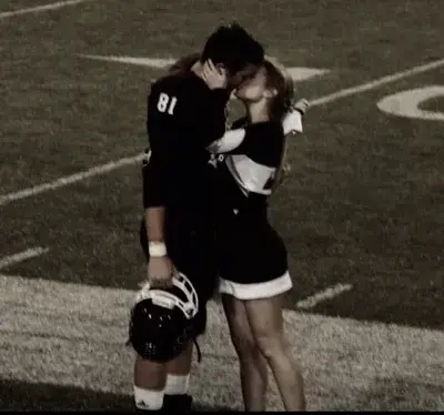 PlacidSable7754의 FOOTBALL PLAYER