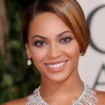 Profile image of Sasha Knowles