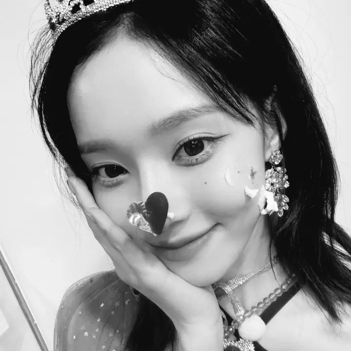 DullJade6944의 조선에 여왕이지만 뱀파이어