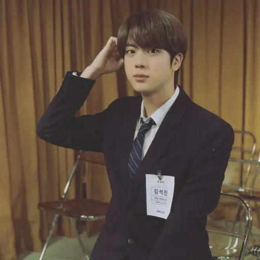 FussyGown6793의 김석진