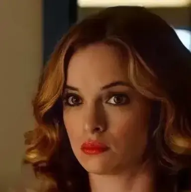 Profile image of Caitlin Snow