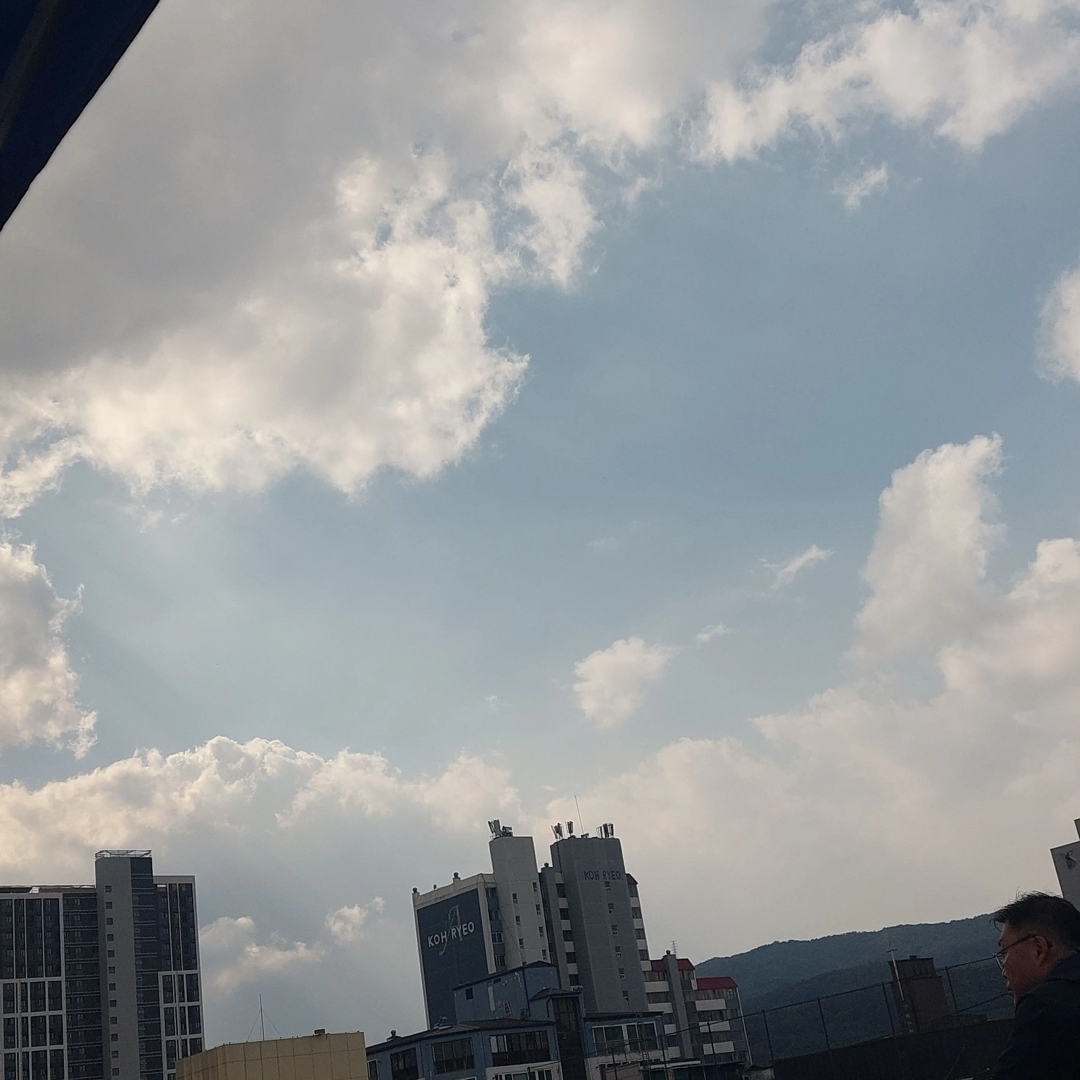 UntidyClam3792의 메달리스트 2기 세계관