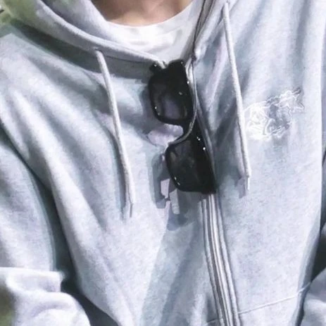 동현