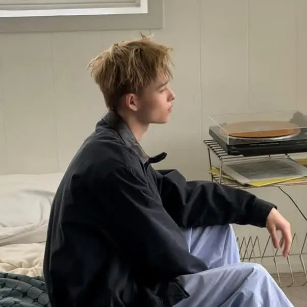 SneakyLens6712의 Soccer boyfie