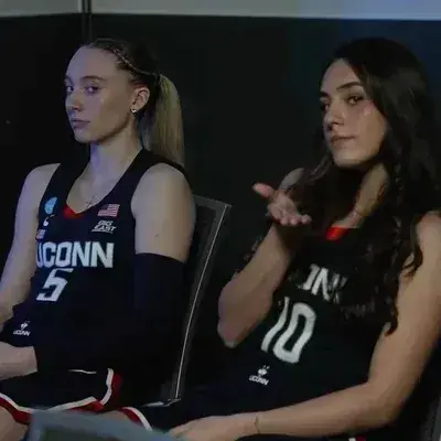 FussyTrail0172의 Nika and Paige