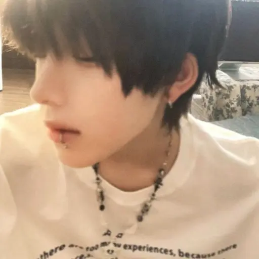 GrayCan2044의 한지민