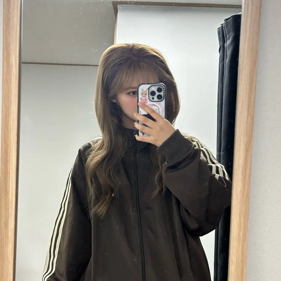 AcidicMist4700의 설윤아