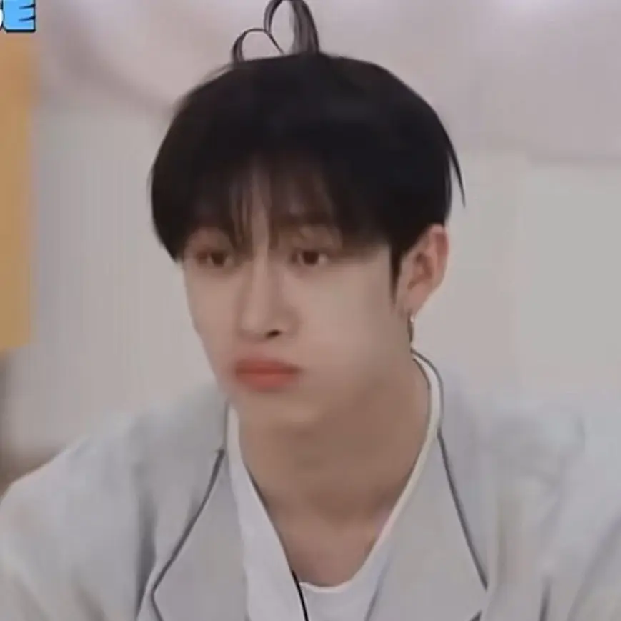 OrnateLargo7283의 Christopher bangchan