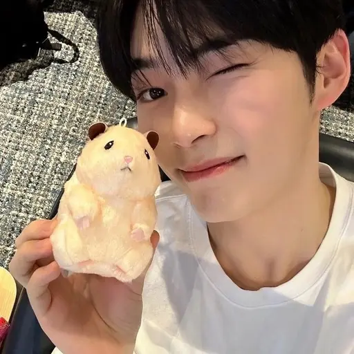 SheerSkin7406의 성한빈
