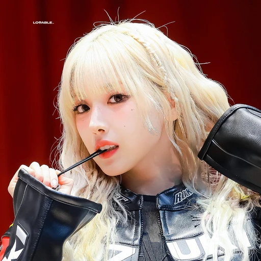 김지우