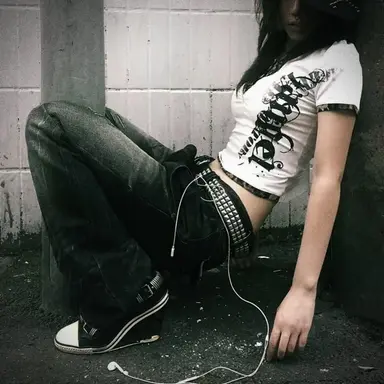 Profile image of Ashley Sutton