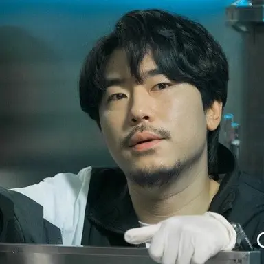 Profile image of Lee Man-bae