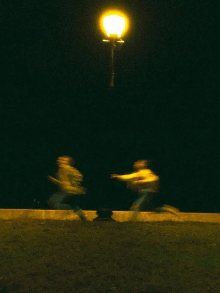 urmomsinmybedrightnow의 Runaway Romance