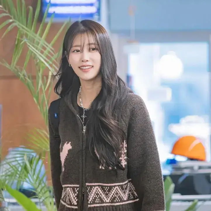 FancyHand5935의 이미주