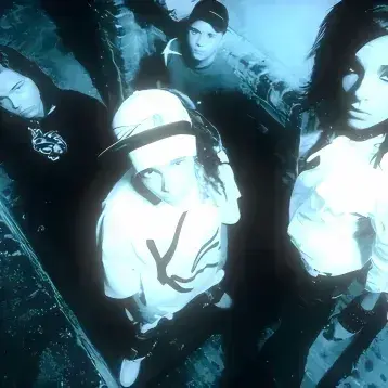 RoomyTaxi3985의 Tom Kaulitz-crying