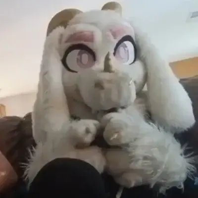 FetidPan8357의 RoxyLupine