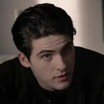 Profile image of Theo Raeken