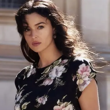 Profile image of Monica
