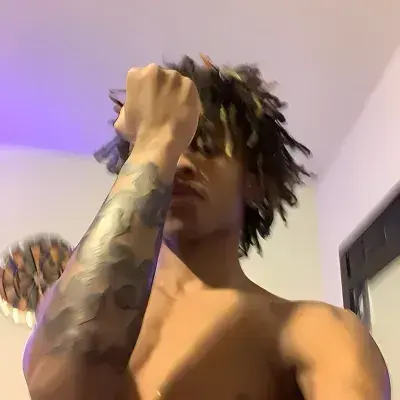 CroakyLargo2478의 Kian