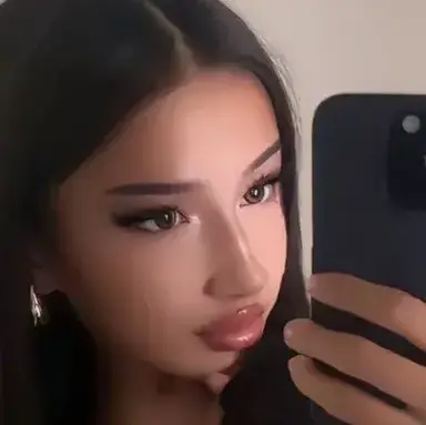 Profile image of Chlo