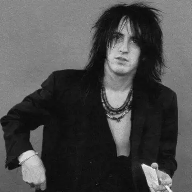 Profile image of Izzy Stradlin.