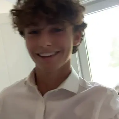 Profile image of Chandler Hayes