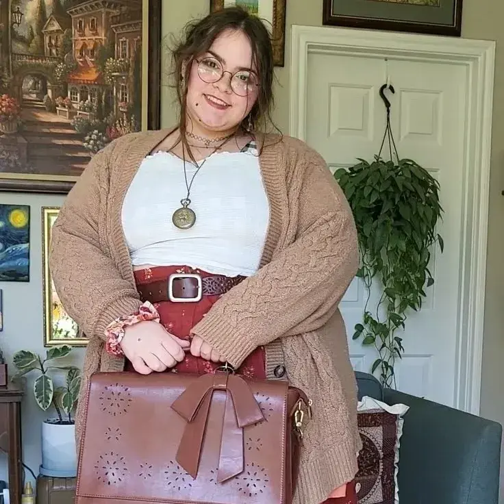 MerryClam5374의 Plus size daughter