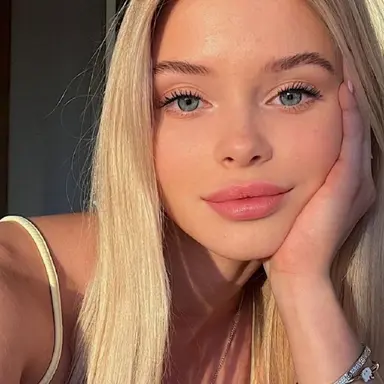 Profile image of Hailey