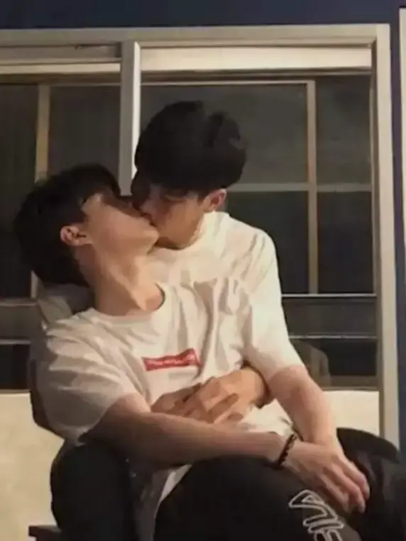 SassyScale2987의 Joon, your Influencer BF