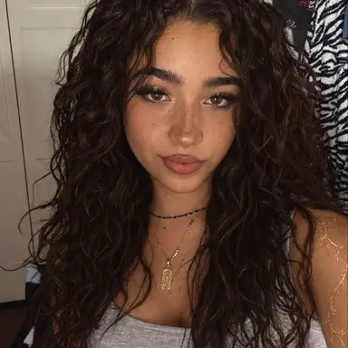Profile image of Azalia